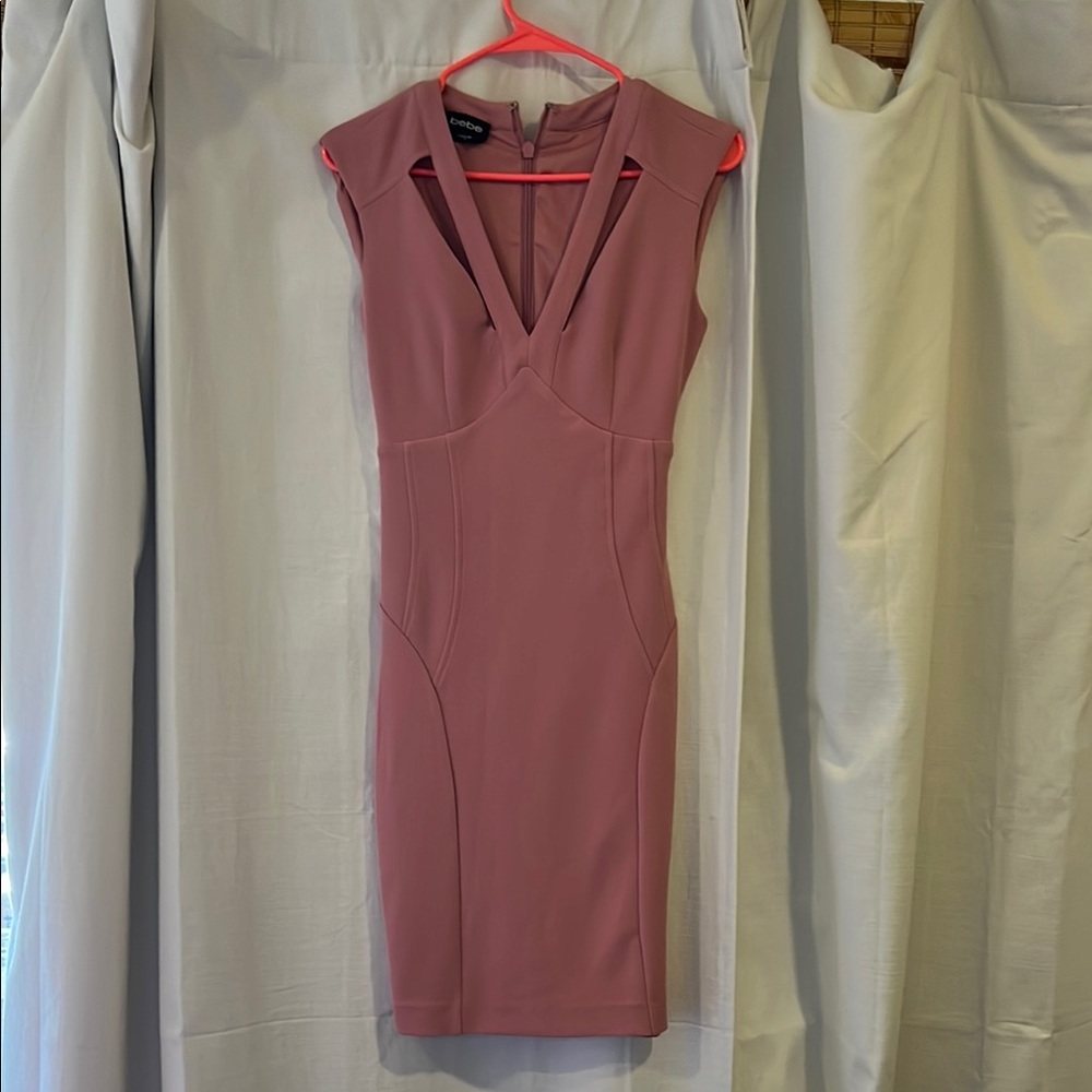 Elegant Pink Sleeveless Dress